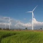 Saham Energi Hijau Melonjak 44% Tahun Ini, Didorong Permintaan Energi AI?